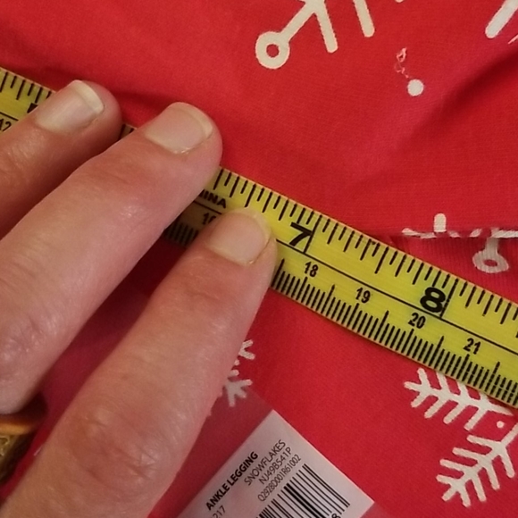 GIFT WITH A JUICY BUNDLE Snowflake Ankle Leggings - Picture 5 of 5